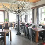 Hotel Haus Kastanienhof 3*