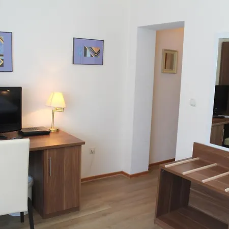 Haus Kastanienhof Hotel 3*