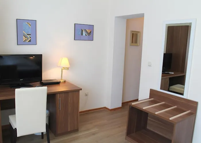 Haus Kastanienhof Szálloda 3*